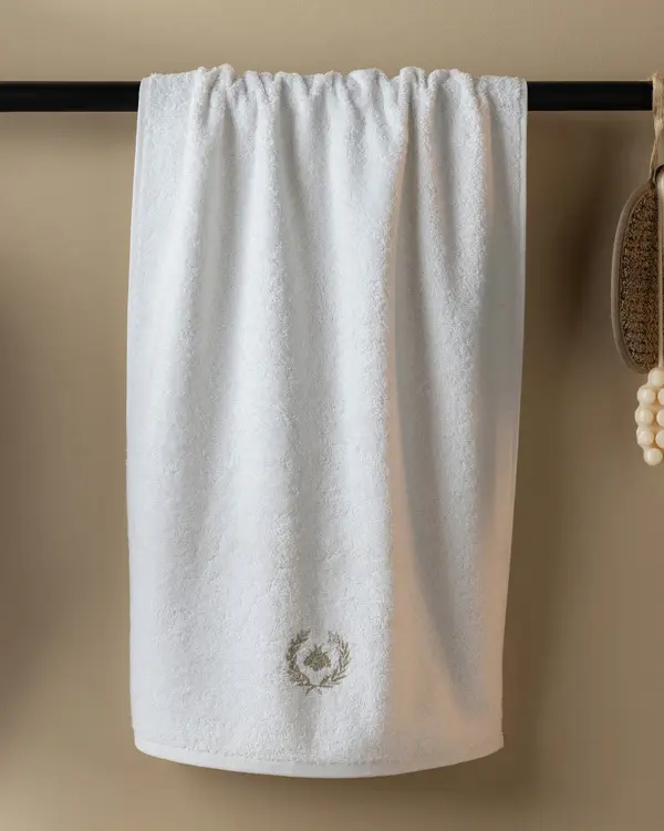 https://madamecoco.heyacdn.com/www.madamecocolebanon.com/public/data/products_600_600/6a8c3bc3ba71b.webp