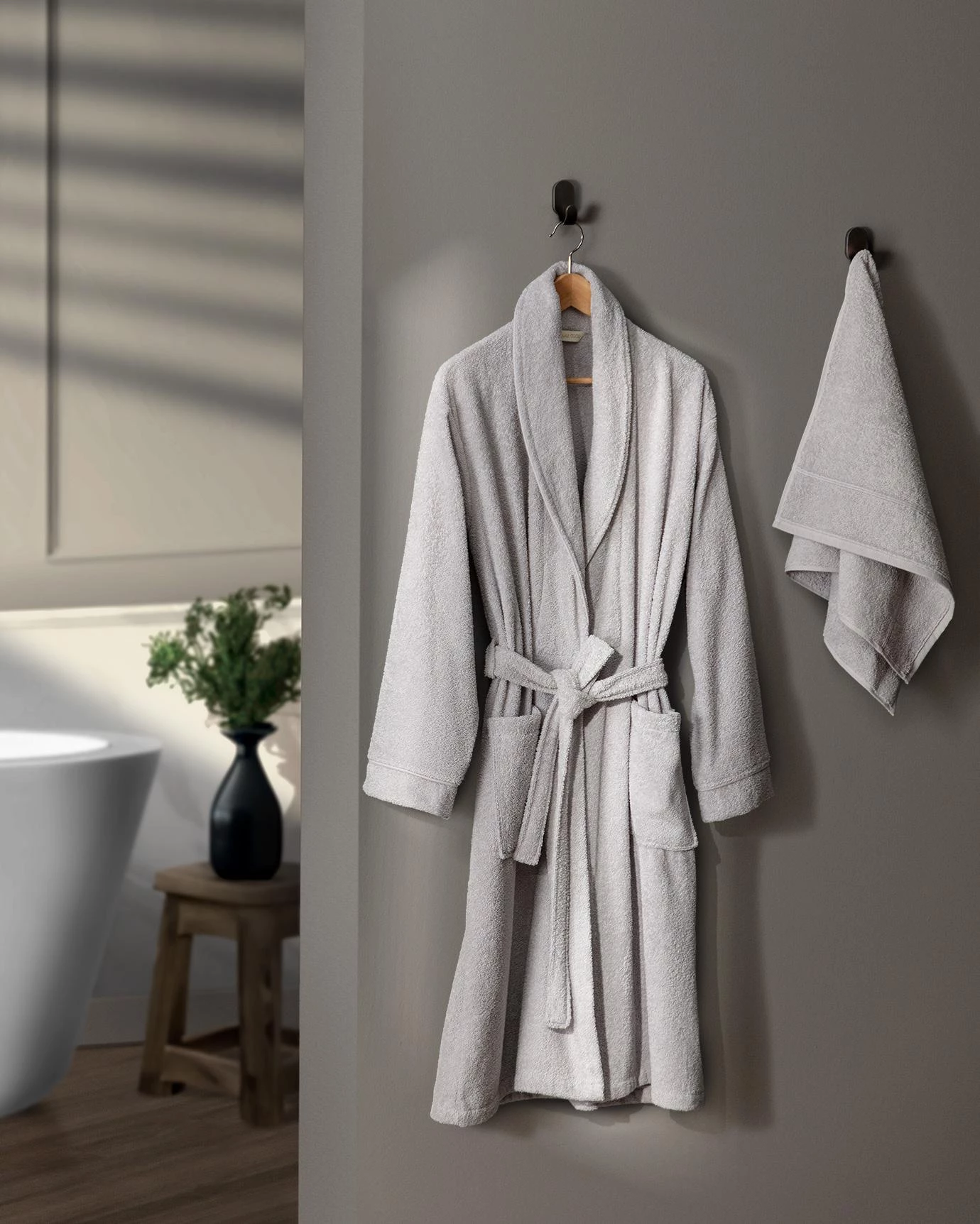 https://madamecoco.heyacdn.com/www.madamecocolebanon.com/public/data/products_gallery/66ed30427d42b.webp