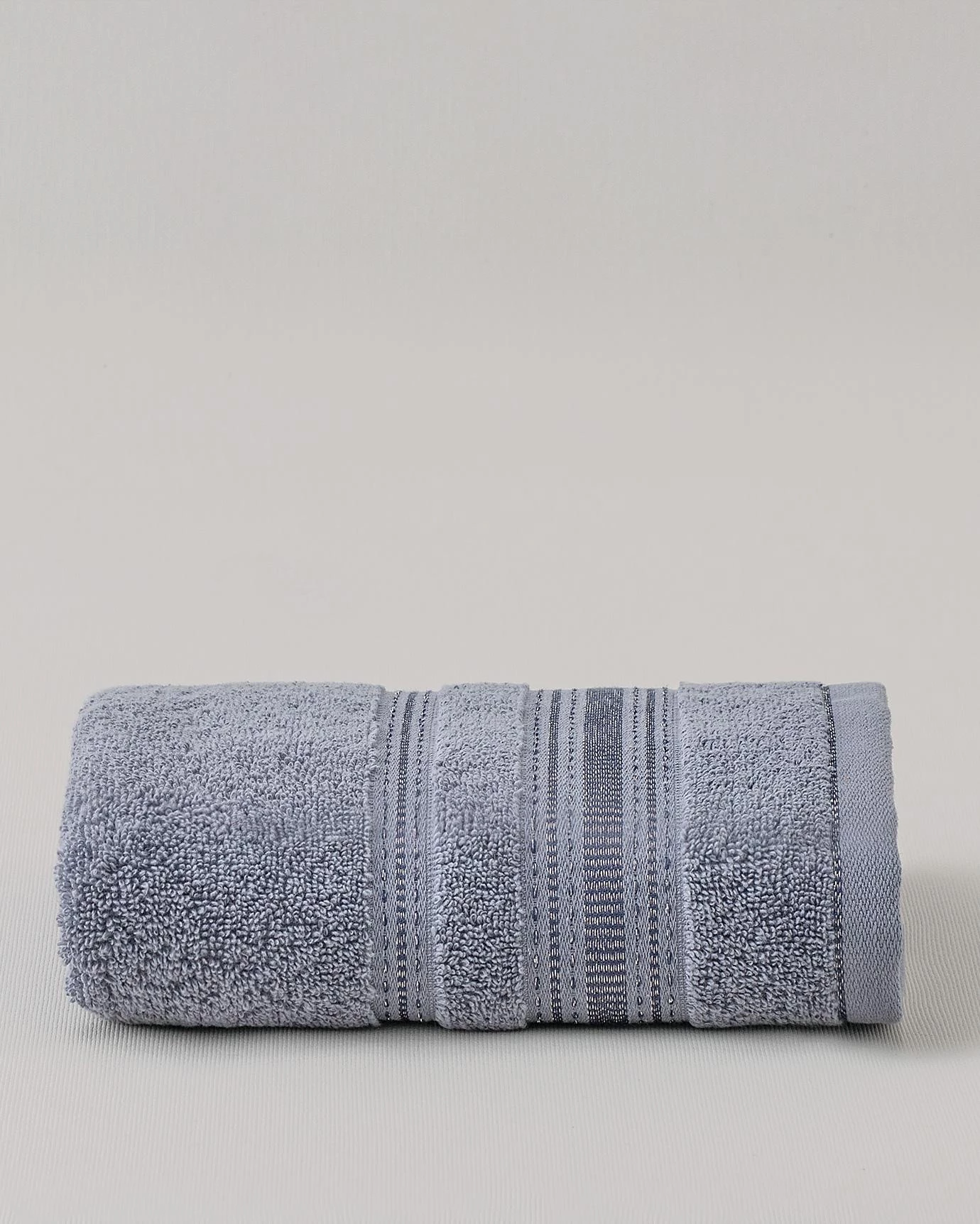 https://madamecoco.heyacdn.com/www.madamecocolebanon.com/public/data/products_gallery/67065fa7b6303.webp
