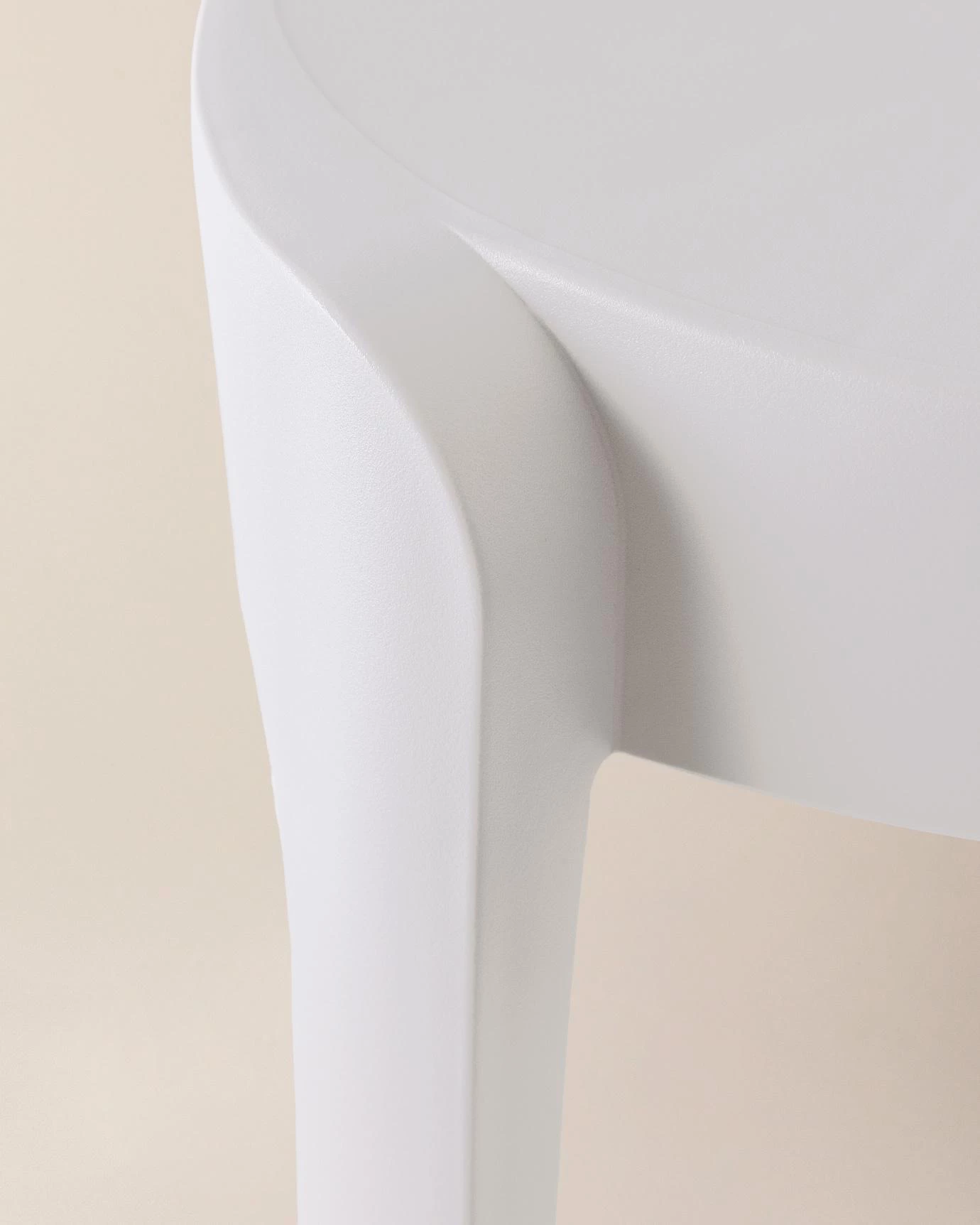 https://madamecoco.heyacdn.com/www.madamecocolebanon.com/public/data/products_gallery/672dc2dc991c7.webp