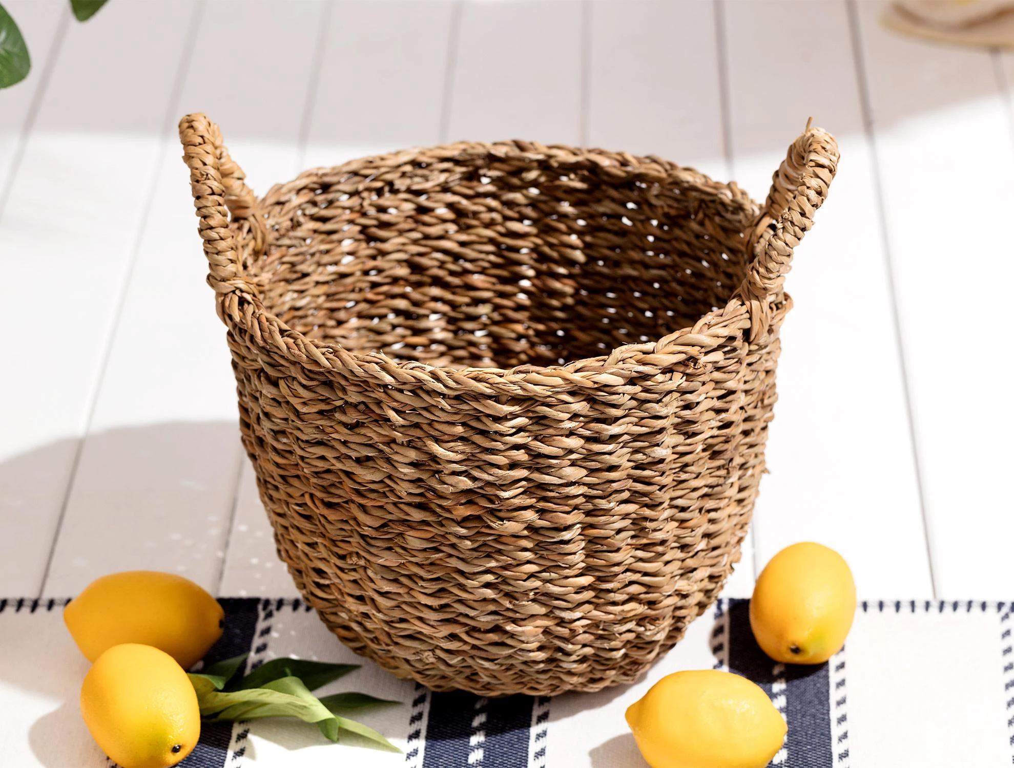 https://madamecoco.heyacdn.com/www.madamecocolebanon.com/public/data/products_gallery/674878b4a6c75.webp
