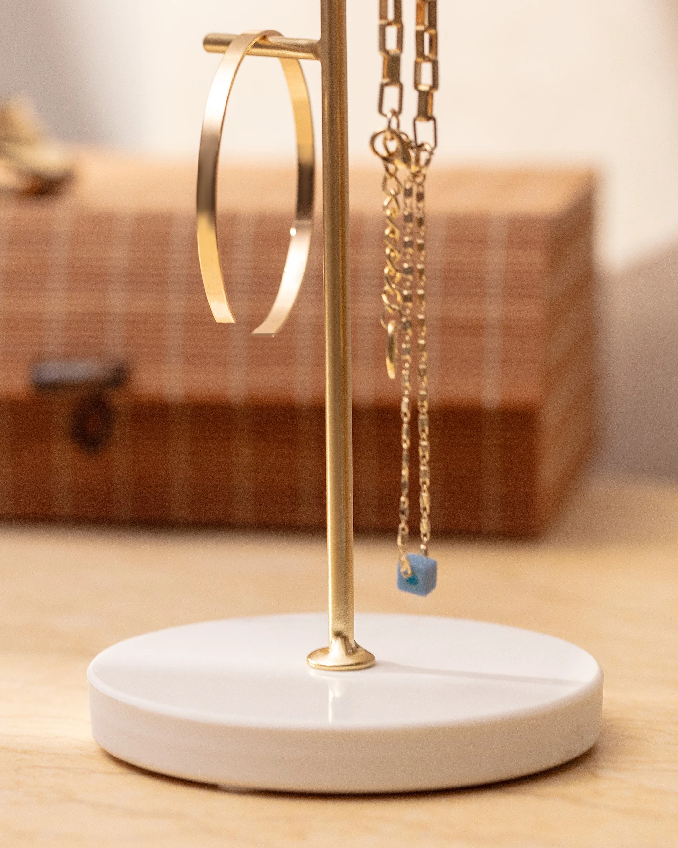https://madamecoco.heyacdn.com/www.madamecocolebanon.com/public/data/products_gallery/67ebd8a8554e5.webp