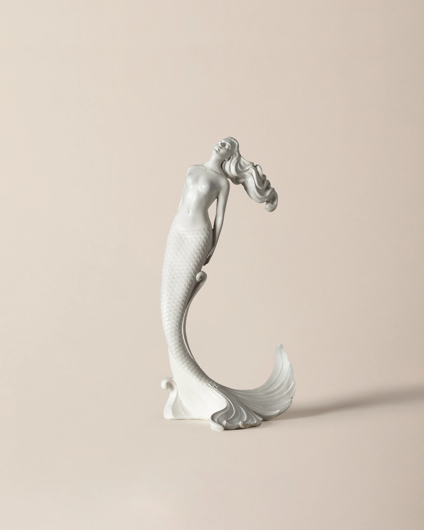 https://madamecoco.heyacdn.com/www.madamecocolebanon.com/public/data/products_gallery/68c3f3f43b31d.webp