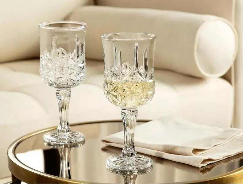 Estee 4-Piece Tall Wine Glass Set