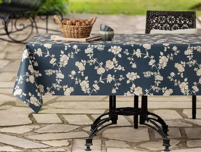 Calantha Table Cloth