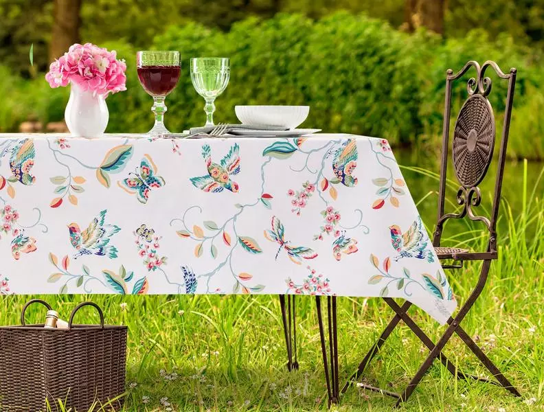 Violet Pvc Table Cloth