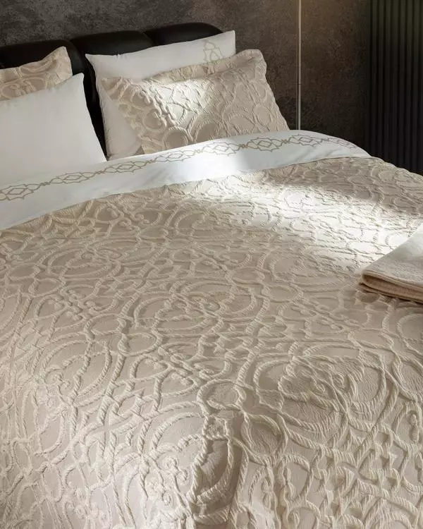 https://madamecoco.heyacdn.com/www.madamecocolebanon.com/public/data/products_gallery_600_600/6781376d40421.webp