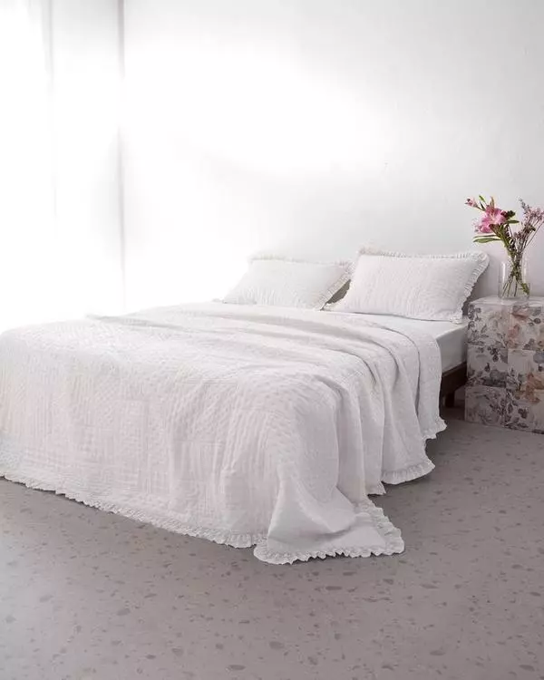 https://madamecoco.heyacdn.com/www.madamecocolebanon.com/public/data/products_gallery_600_600/678166123239b.webp?id=7087