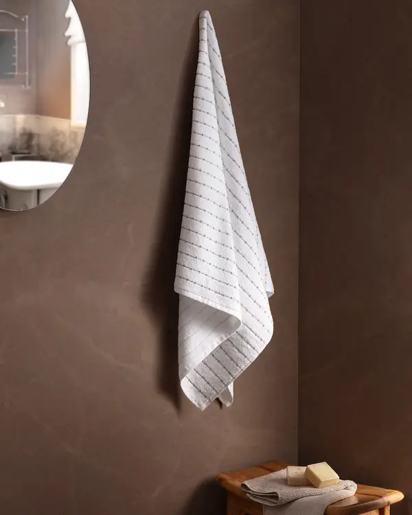 https://madamecoco.heyacdn.com/www.madamecocolebanon.com/public/data/products_gallery_600_600/68c3d94b2083d.webp