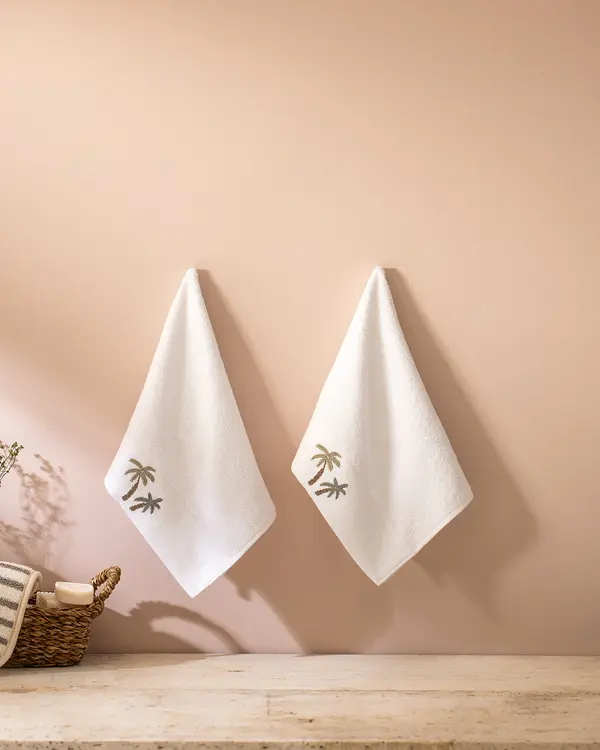 https://madamecoco.heyacdn.com/www.madamecocolebanon.com/public/data/products_gallery_600_600/68c3df544cd98.webp