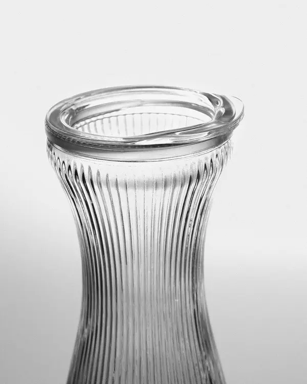 Paris Carafe With Lid