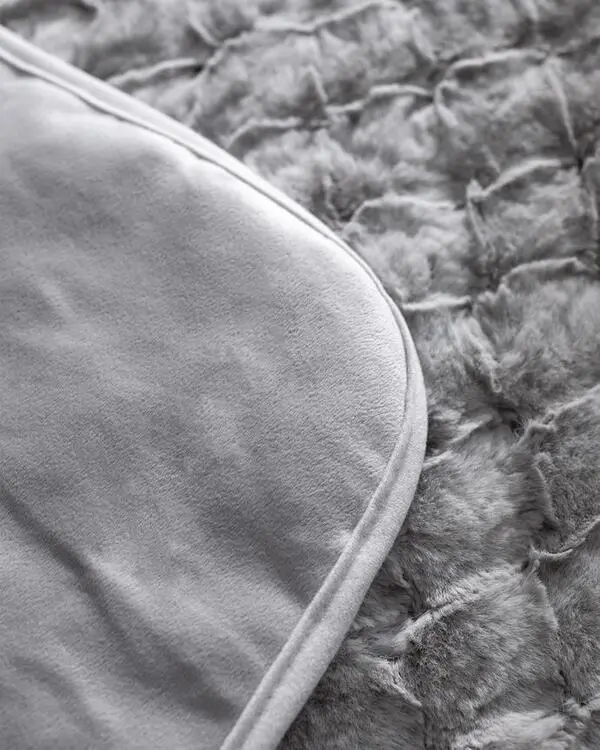 Marguerita Post Bedspread