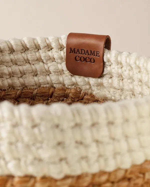 https://madamecoco.heyacdn.com/www.madamecocolebanon.com/public/data/products_gallery_600_600/68f8a71310136.webp