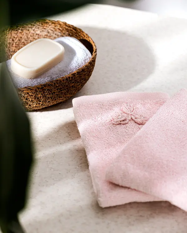 Rosabell 2 Pack Hand Towel