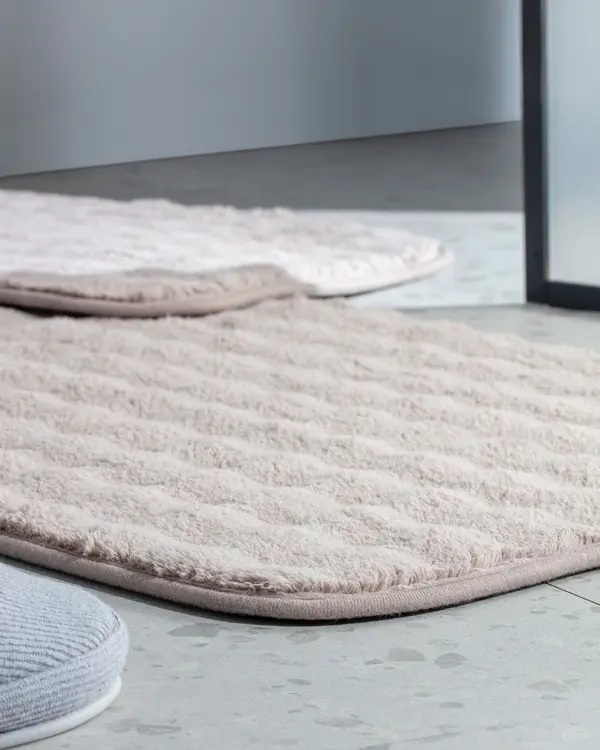 Reflet Bubble 2-Piece Bath Mat