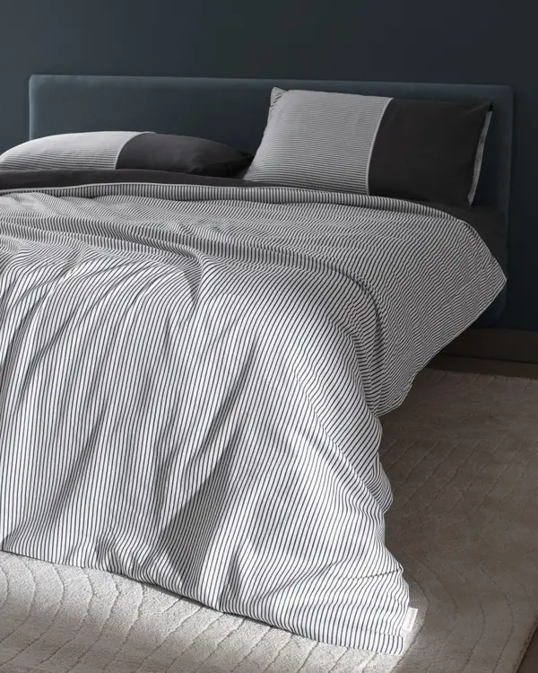 Leal Double Size Printed Satin Duvet Cover Set
