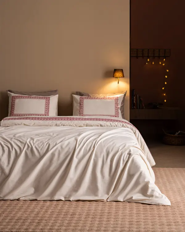 Mila Double Size Embroidered Washed Duvetcover Set