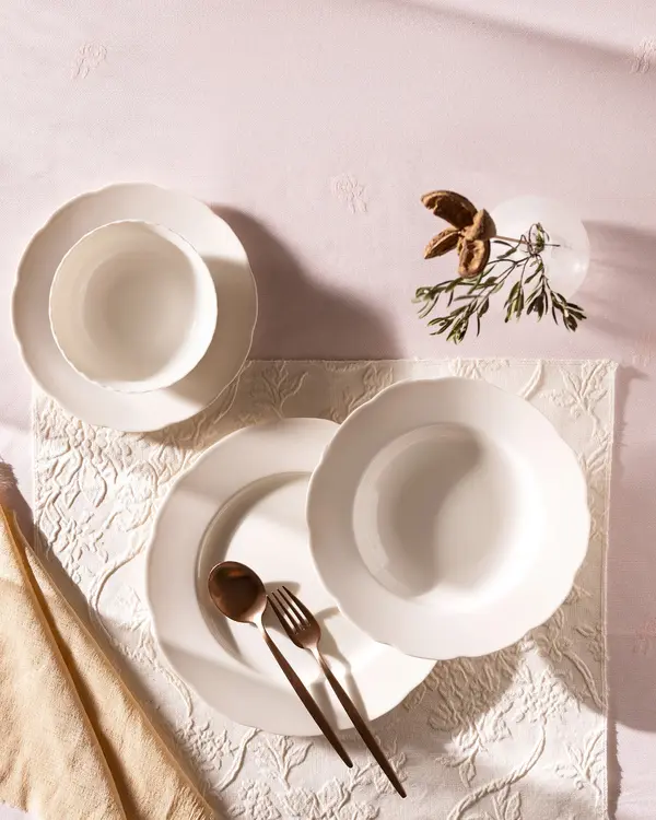 Amabella Dinner Set  24 Pcs