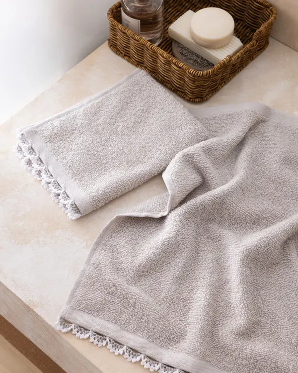 Bastienne 2-Piece Crochet Hand Towel Set