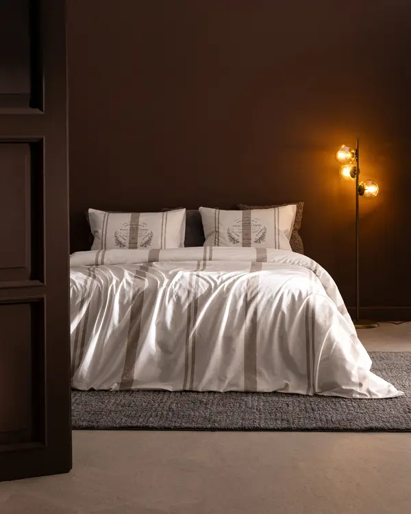 Leonore  King Size Duvet Cover Set - Ranforce Patterned